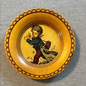 Vintage Decorative Wooden Plate with Child and Dog Illustration